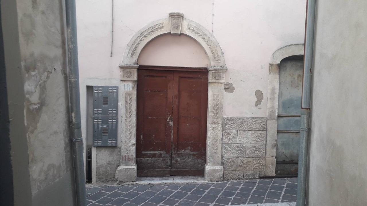casa indipendente in vendita a Serramonacesca