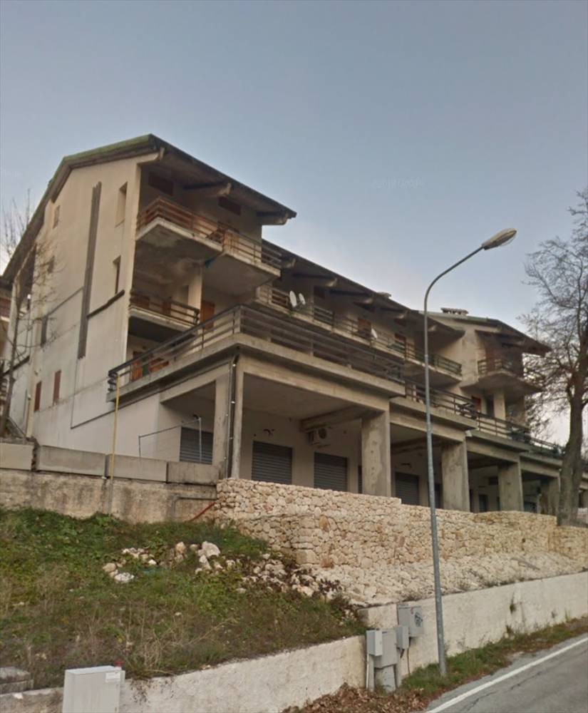 appartamento in vendita a Serramonacesca