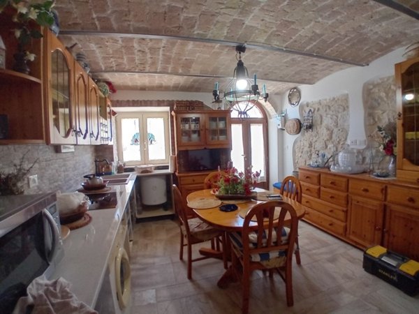 casa indipendente in vendita a Serramonacesca