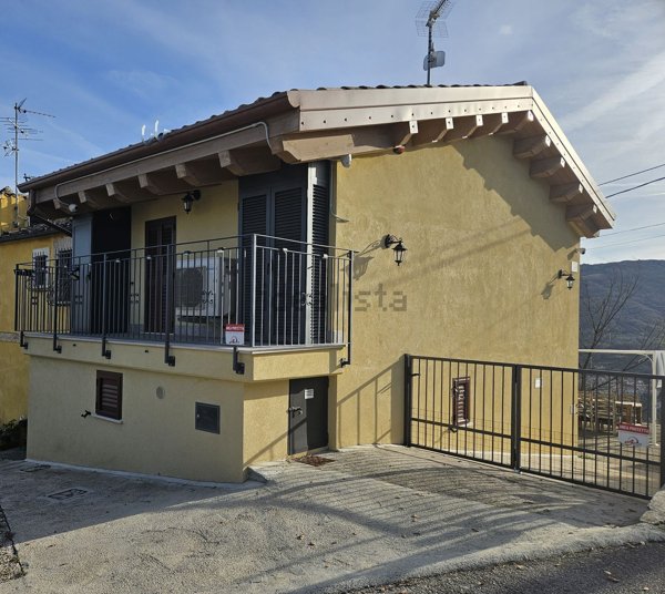 appartamento in vendita a Serramonacesca in zona Colle Serra