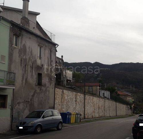 casa indipendente in vendita a Serramonacesca