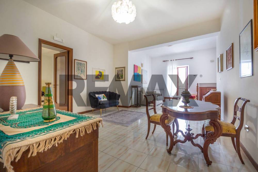 casa indipendente in vendita a Serramonacesca