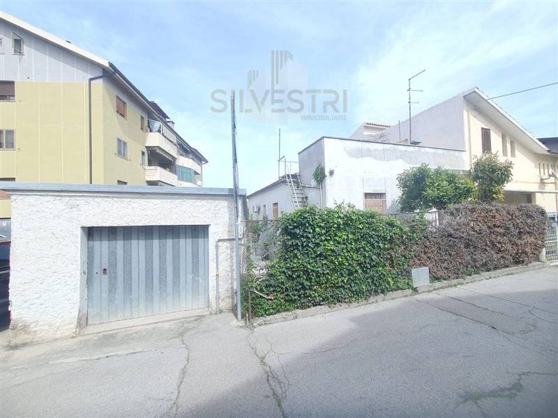 casa indipendente in vendita a Spoltore