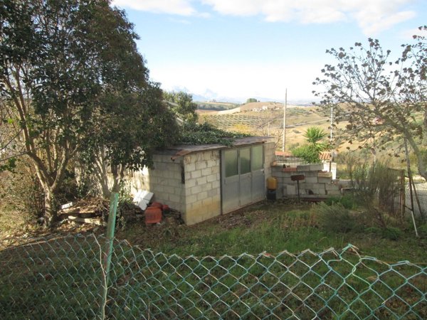 casa indipendente in vendita a Spoltore in zona Villa Santa Maria
