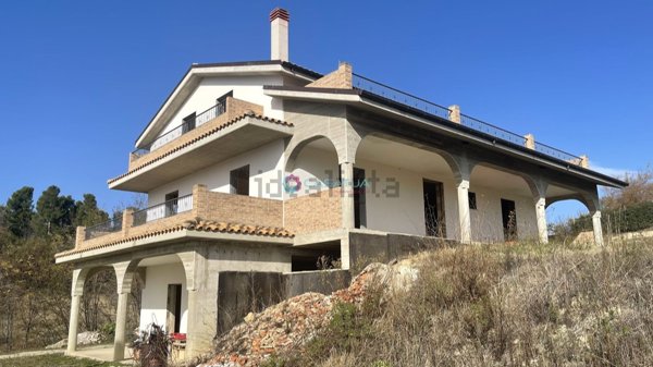 casa indipendente in vendita a Spoltore