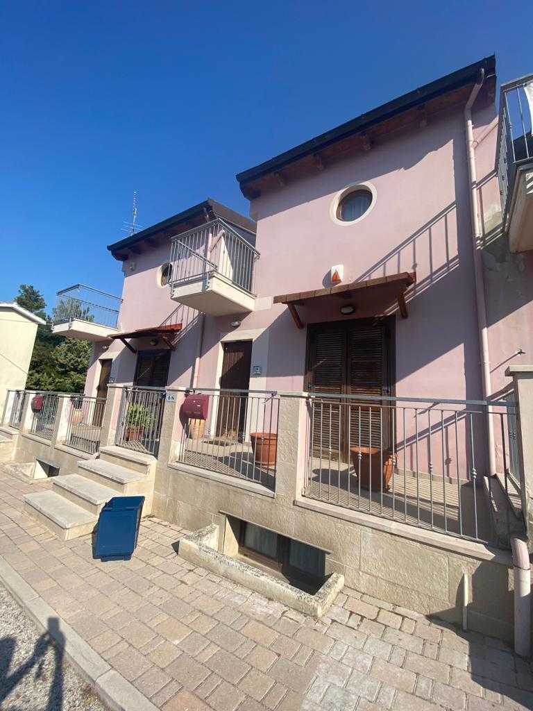 casa indipendente in vendita a Spoltore