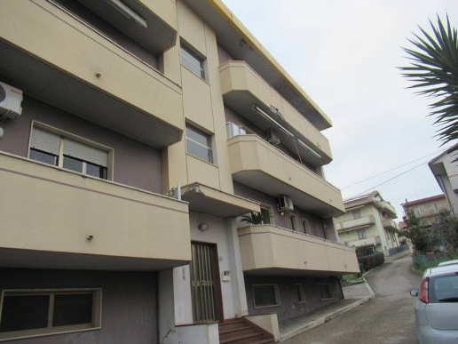 appartamento in vendita a Spoltore in zona Villa Raspa