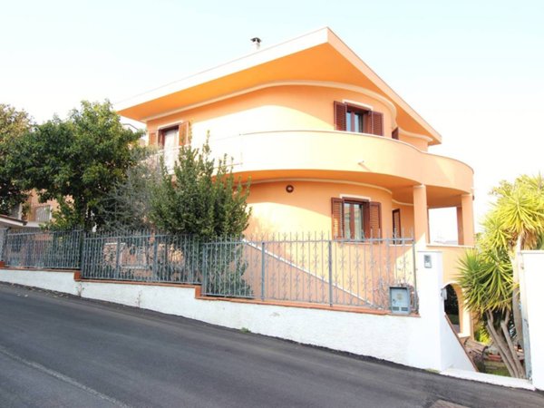 casa indipendente in vendita a Spoltore in zona Santa Teresa
