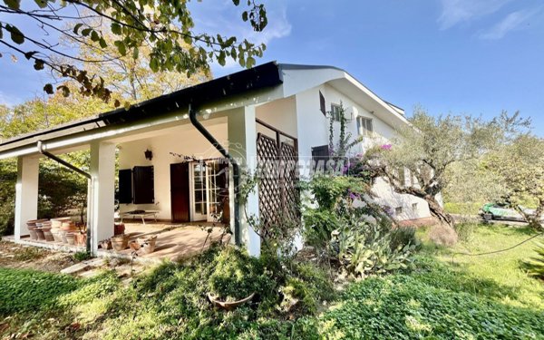 casa indipendente in vendita a Spoltore