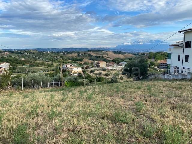 casa indipendente in vendita a Spoltore