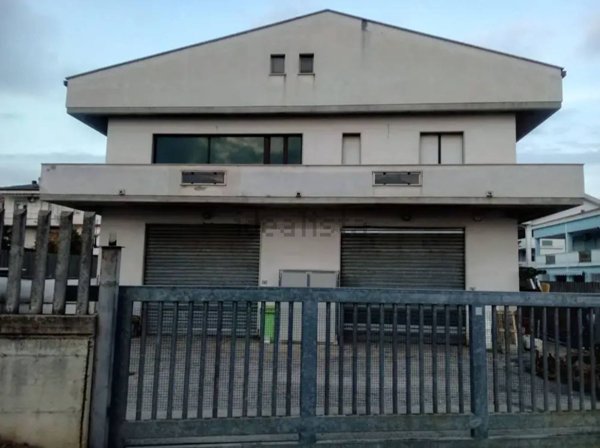 appartamento in vendita a Spoltore in zona Santa Teresa