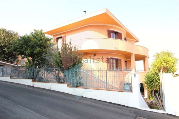 casa indipendente in vendita a Spoltore in zona Santa Teresa
