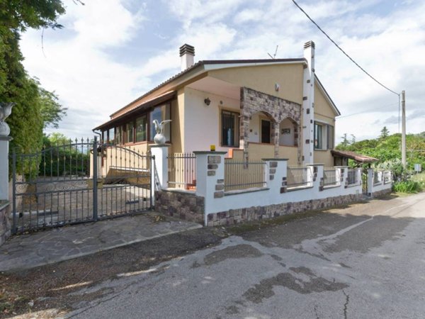 casa indipendente in vendita a Spoltore