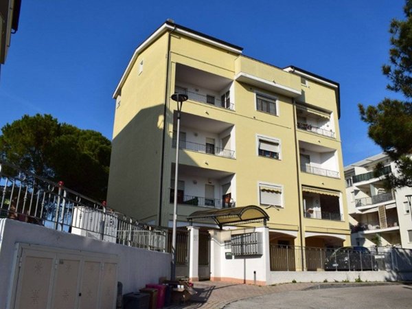 appartamento in vendita a Spoltore in zona Villa Raspa