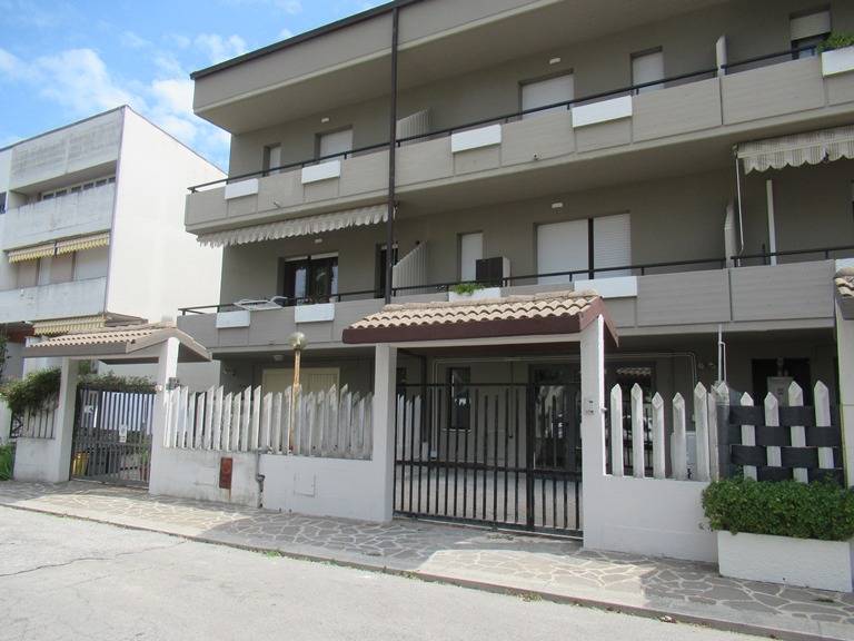 casa indipendente in vendita a Spoltore in zona Villa Raspa