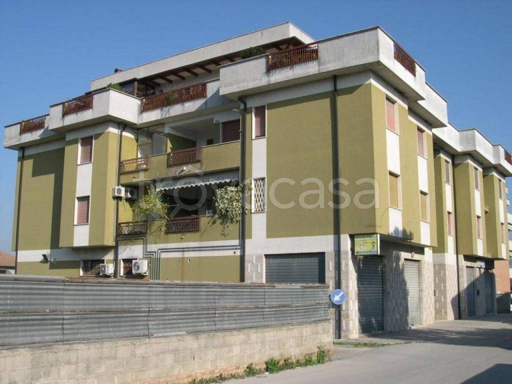 ufficio in vendita a Spoltore in zona Santa Teresa