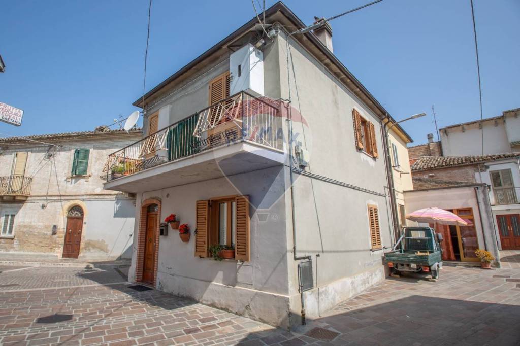 casa indipendente in vendita a Spoltore in zona Caprara d'Abruzzo