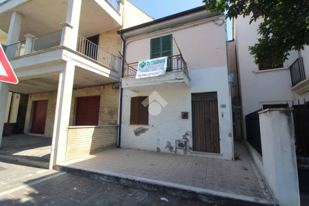 casa indipendente in vendita a Spoltore