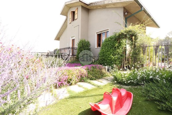 casa indipendente in vendita a Spoltore