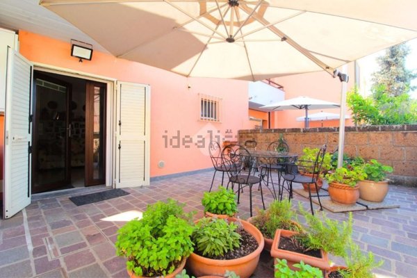 casa indipendente in vendita a Spoltore in zona Villa Raspa