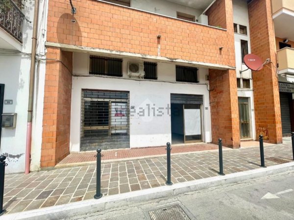 negozio in vendita a Spoltore