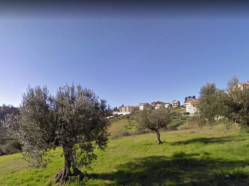terreno edificabile in vendita a Spoltore