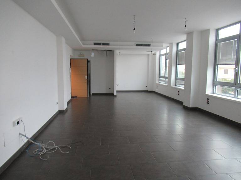casa indipendente in vendita a Spoltore in zona Villa Raspa