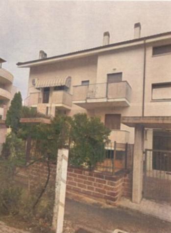 appartamento in vendita a Spoltore in zona Santa Teresa