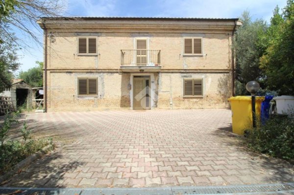 casa indipendente in vendita a Spoltore