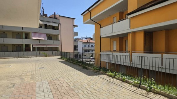 appartamento in vendita a Spoltore in zona Villa Raspa