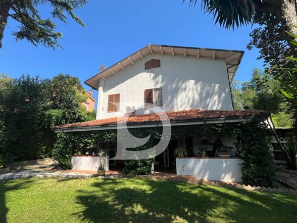 casa indipendente in vendita a Spoltore