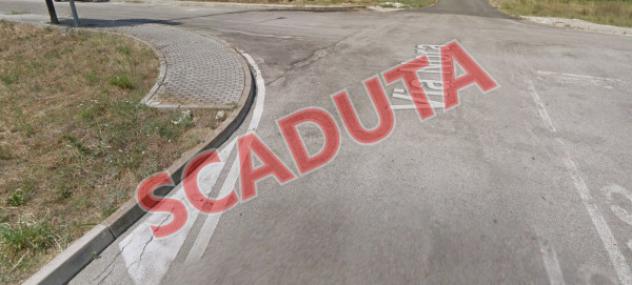 locale commerciale in vendita a Spoltore in zona Santa Teresa