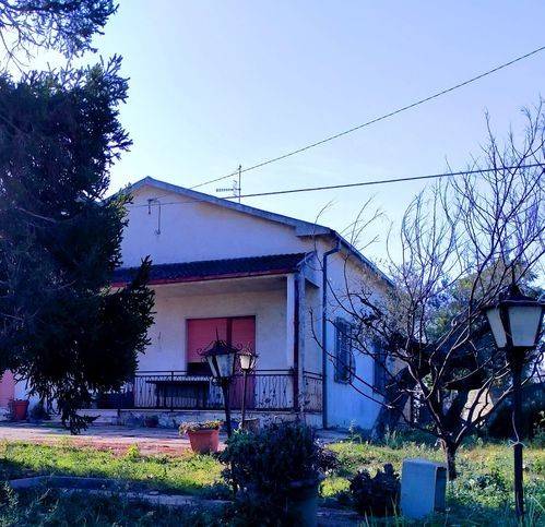 casa indipendente in vendita a Spoltore