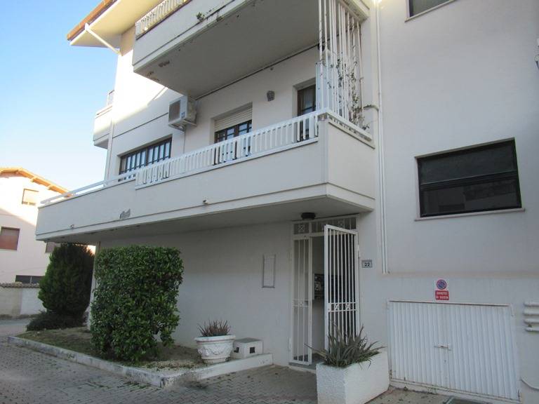 appartamento in vendita a Spoltore in zona Santa Teresa