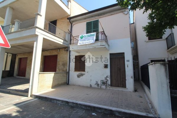 casa indipendente in vendita a Spoltore