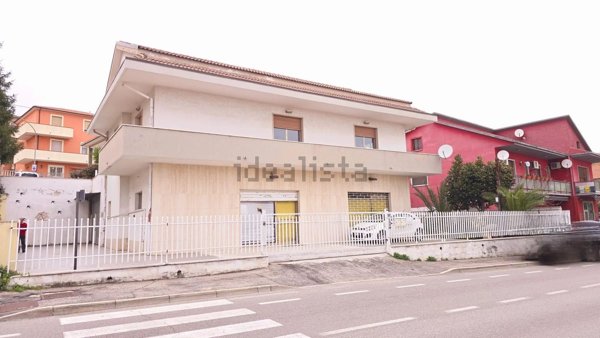 casa indipendente in vendita a Spoltore