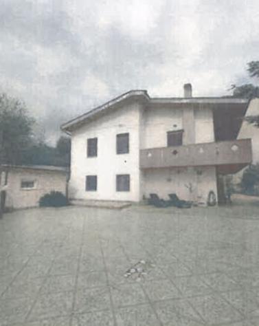 casa indipendente in vendita a Spoltore in zona Santa Lucia