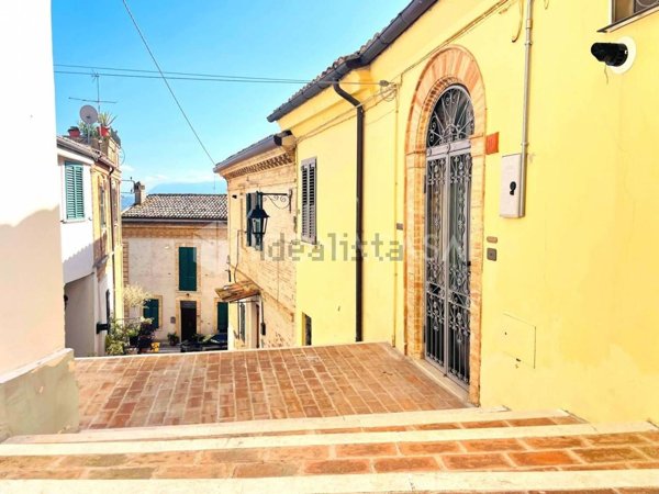 casa indipendente in vendita a Spoltore