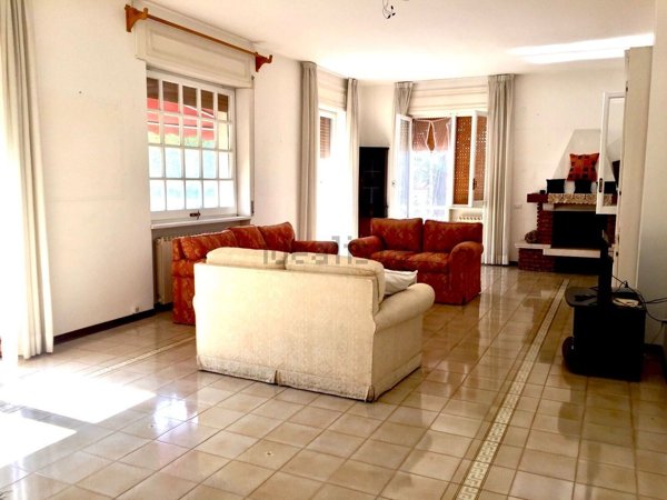 casa indipendente in vendita a Spoltore