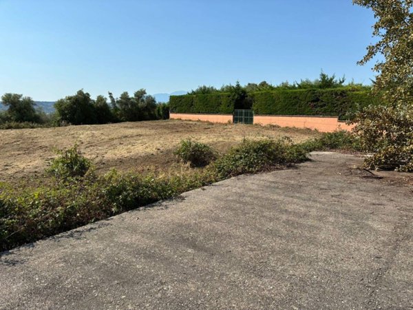 terreno edificabile in vendita a Spoltore