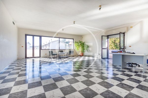 casa indipendente in vendita a Spoltore in zona Santa Teresa