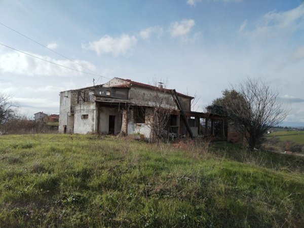 casale in vendita a Spoltore