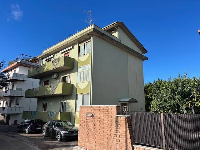 appartamento in vendita a Spoltore in zona Villa Raspa