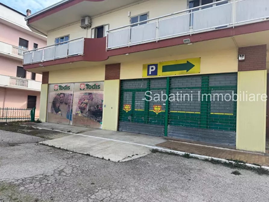 casa indipendente in vendita a Spoltore in zona Villa Raspa