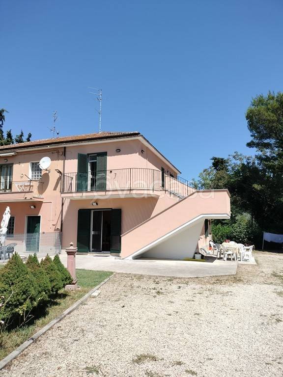 casa indipendente in vendita a Spoltore in zona Santa Teresa