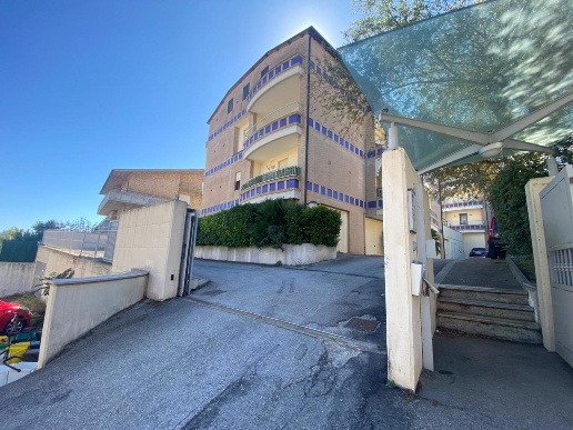 appartamento in vendita a Spoltore in zona Santa Teresa