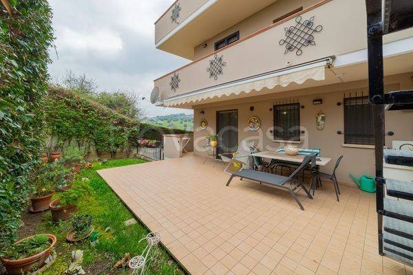 appartamento in vendita a Spoltore in zona Santa Teresa