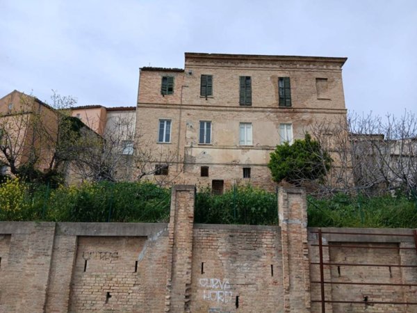 casa indipendente in vendita a Spoltore