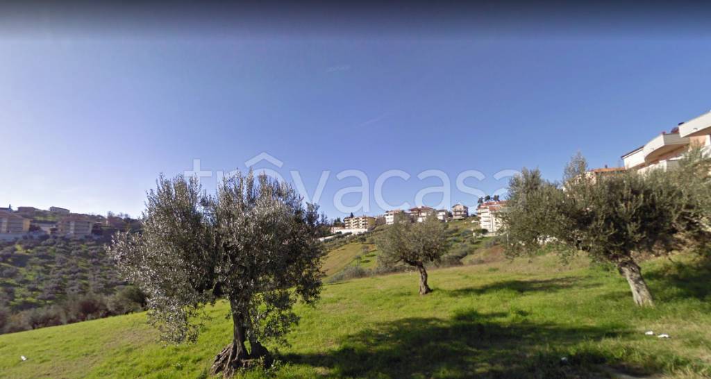 terreno edificabile in vendita a Spoltore