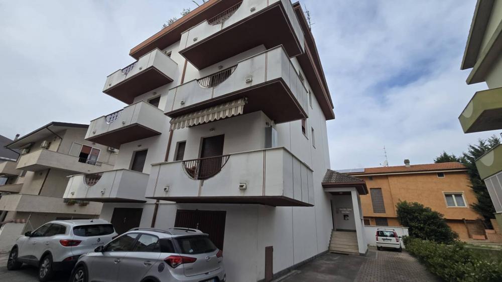 appartamento in vendita a Spoltore in zona Villa Raspa